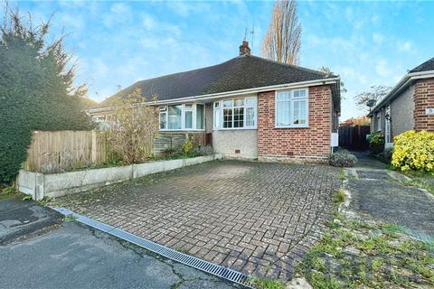 2 bedroom bungalow for sale, Gillian Close, Aldershot, Hampshire