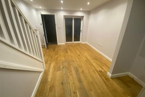 undefined, Evans Court, Sherman Close, Dartford, Crayford,, DA1
