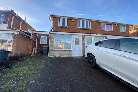 4 bedroom semi-detached house to rent, Birmingham B42