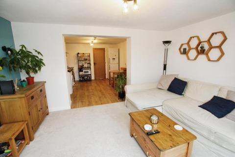 2 bedroom flat to rent, St. Georges Road, Bristol BS31