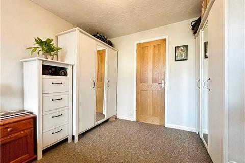 35 Bartons Drive, Yateley, GU46 6DW