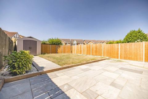 3 Southwold Spur, Slough, SL3 8XX