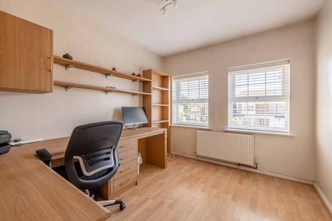 3 Southwold Spur, Slough, SL3 8XX