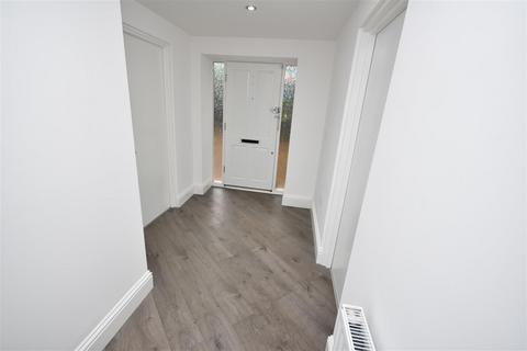 2 bedroom apartment to rent, Park Road North, Birkenhead