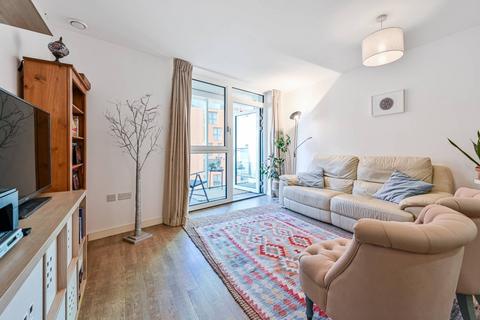 2 bedroom flat to rent, Cable Walk, Greenwich, London, SE10