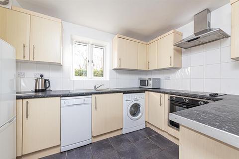 2 bedroom flat for sale, Ascot Court, Aldershot GU11