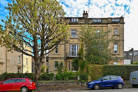 2 bedroom apartment to rent, Richmond Park Road, Clifton, Bristol, BS8