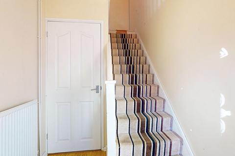 89 Nether Priors, Basildon, SS14 1LS