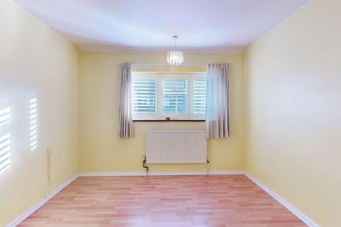 89 Nether Priors, Basildon, SS14 1LS