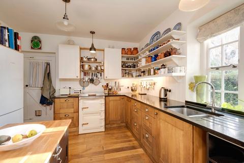 5 bedroom end of terrace house for sale, Farm Walk, Hampstead Garden Suburb