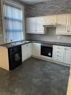 3 bedroom terraced house to rent, Vulcan Street, Oldham OL1