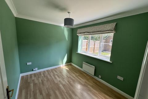 18 Smiths Close, Pewsey, SN9 5JT
