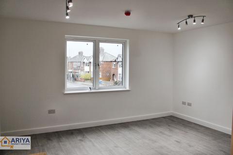 3 bedroom apartment to rent, Carlisle Street, Leicester LE3