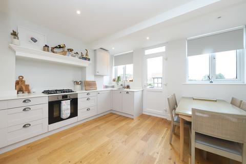 2 bedroom apartment for sale, Field End Road, Pinner HA5