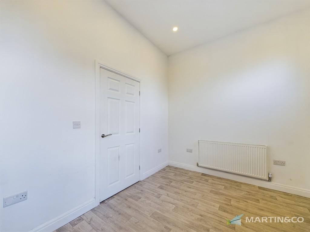 Kitchen (Dining Space)