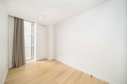 3 bedroom flat to rent, Lillie Square, Fulham SW6