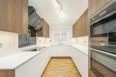 6 bedroom semi-detached house to rent, Addington Drive, London, N12