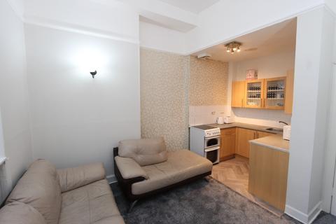 2 bedroom flat to rent, Largo Place, Leith, Edinburgh, EH6