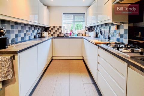 29 Harrington Walk, Lichfield, WS13 7UY