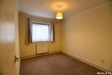 2 bedroom ground floor flat for sale, Knightsdale Road, Weymouth