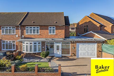 5 Coppice Path, Chigwell, IG7 4AW