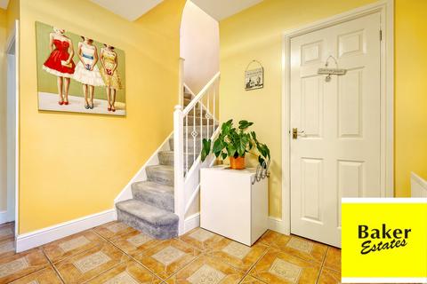 5 Coppice Path, Chigwell, IG7 4AW