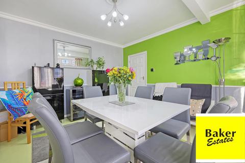 5 Coppice Path, Chigwell, IG7 4AW
