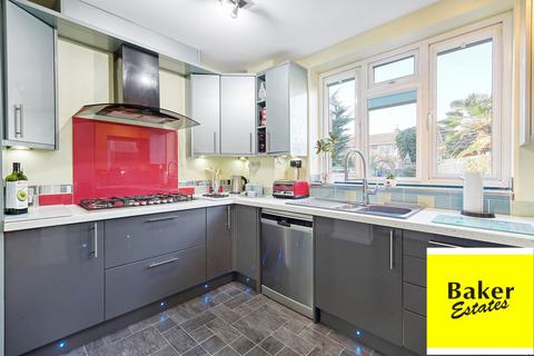 5 Coppice Path, Chigwell, IG7 4AW