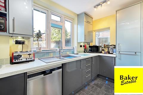 5 Coppice Path, Chigwell, IG7 4AW