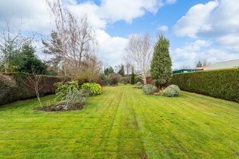 3 bedroom detached house to rent, Main Street, Huby, York