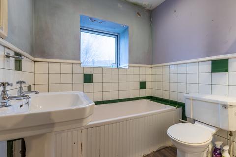 14 Dunham Street, Lees, Oldham, OL4 3NF