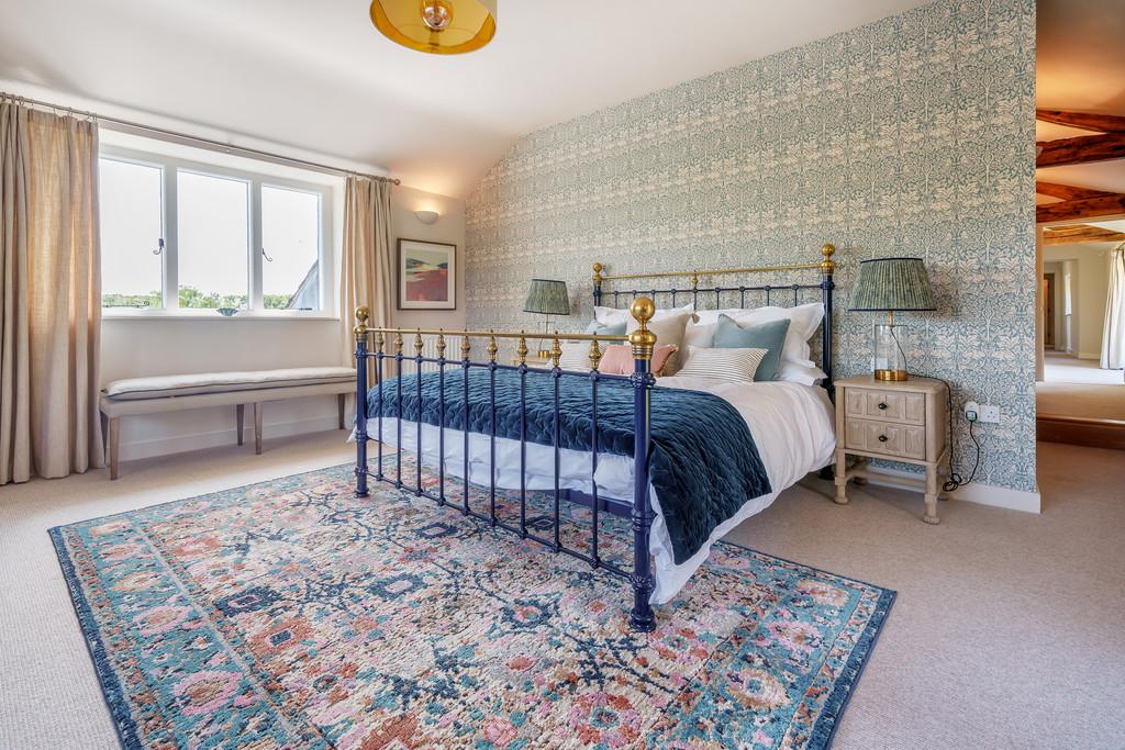 Master Bedroom with Ensuite and dressing room