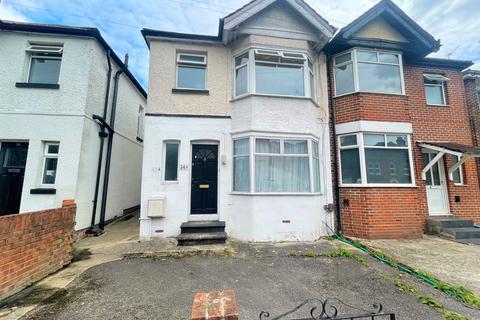 1 bedroom maisonette to rent, Woodside Road, Southampton SO17