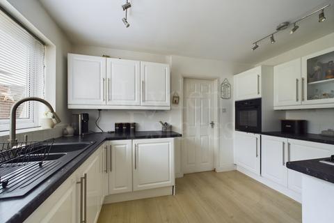 3 bedroom semi-detached house for sale, White Heart Close, Bewdley, DY12 2HZ