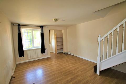 1 bedroom semi-detached house for sale, Colnbrook