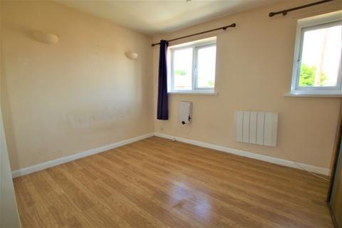 1 bedroom semi-detached house for sale, Colnbrook