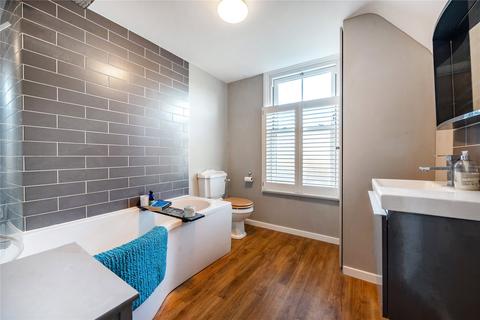 Laurel Cottage Fox Corner, Worplesdon, Guildford, GU3 3PP
