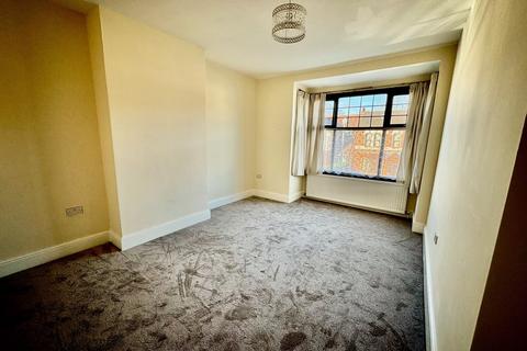 3 bedroom apartment to rent, Lyttelton Road, Stechford, Birmingham