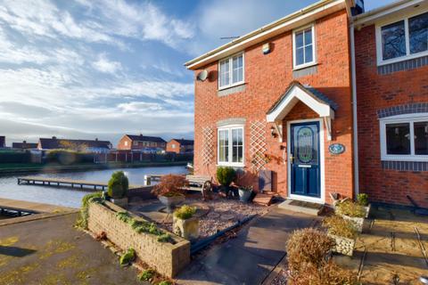 2 bedroom end of terrace house for sale, Waterside Drive, Market Drayton