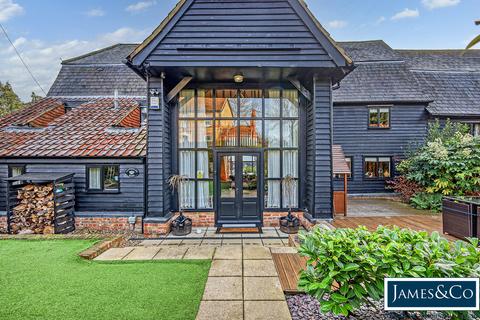 Easterlee Barn Brookend, Stebbing, Dunmow, CM6 3AA