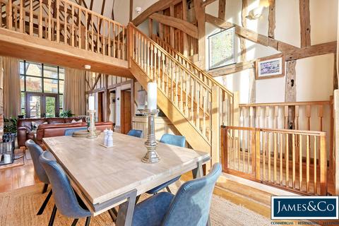 Easterlee Barn Brookend, Stebbing, Dunmow, CM6 3AA