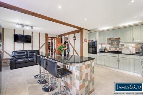 Easterlee Barn Brookend, Stebbing, Dunmow, CM6 3AA