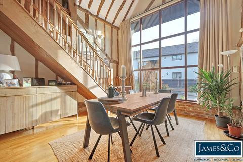 Easterlee Barn Brookend, Stebbing, Dunmow, CM6 3AA