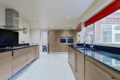 4 bedroom detached house for sale, Penns Lake Road, Sutton Coldfield B76