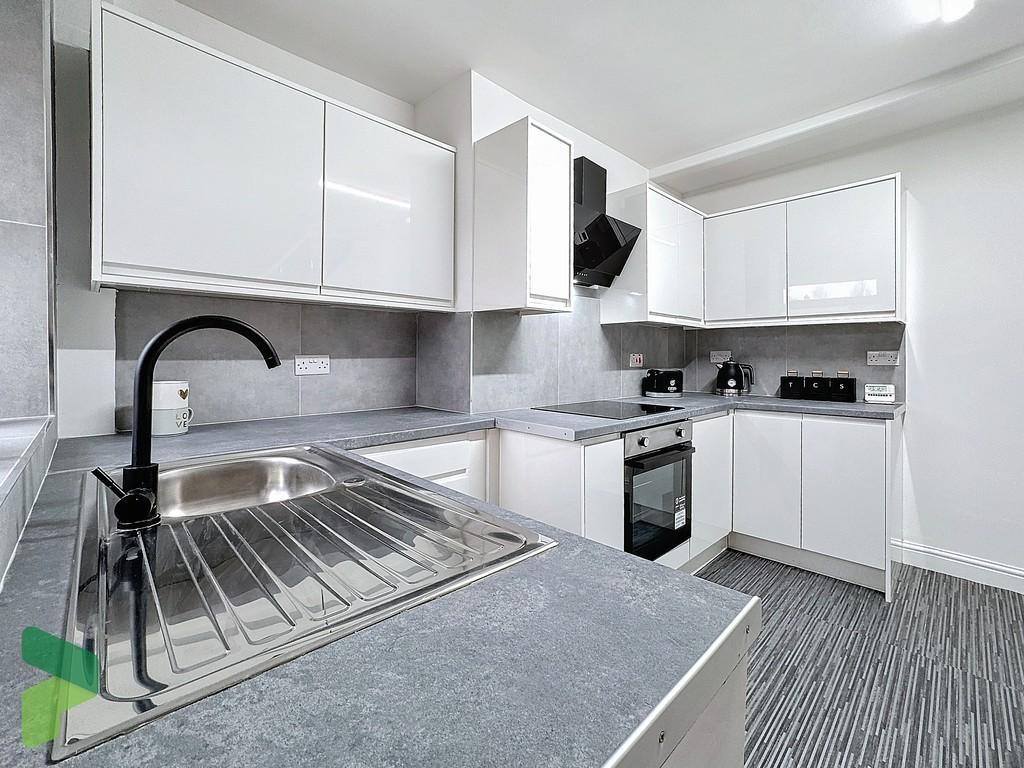 Dining kitchen