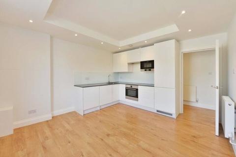 3 bedroom apartment to rent, Chippenham Road, London W9