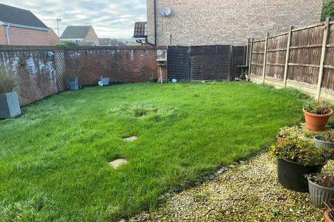 3 bedroom end of terrace house to rent, Woodcock Close, Birmingham B31