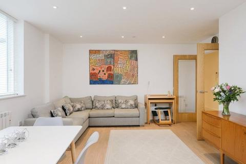 2 bedroom apartment for sale, Kinsheron Place, 2, Pemberton Road, East Molesey, Surrey, KT8