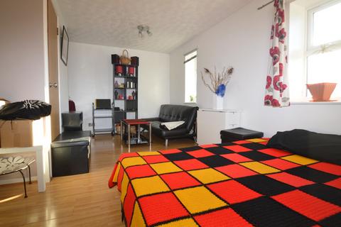 Studio for sale, Garrick Drive, London