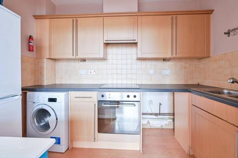 2 bedroom flat to rent, Newington Causeway, Southwark, London, SE1